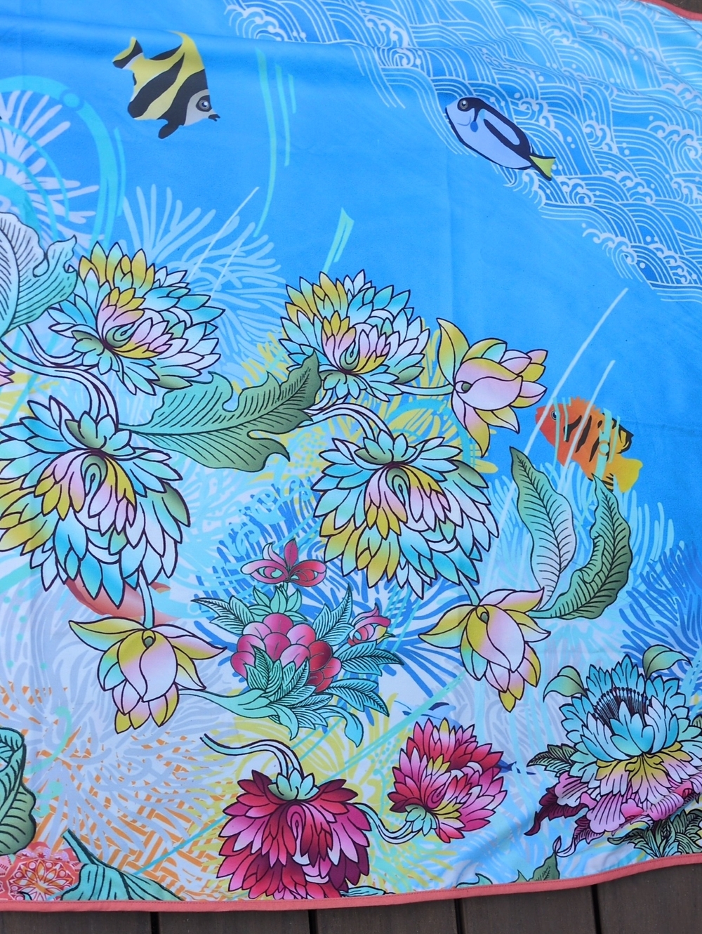 Johnny Was Pearce Wave Beach Towel And Bag - Picture 6 of 11